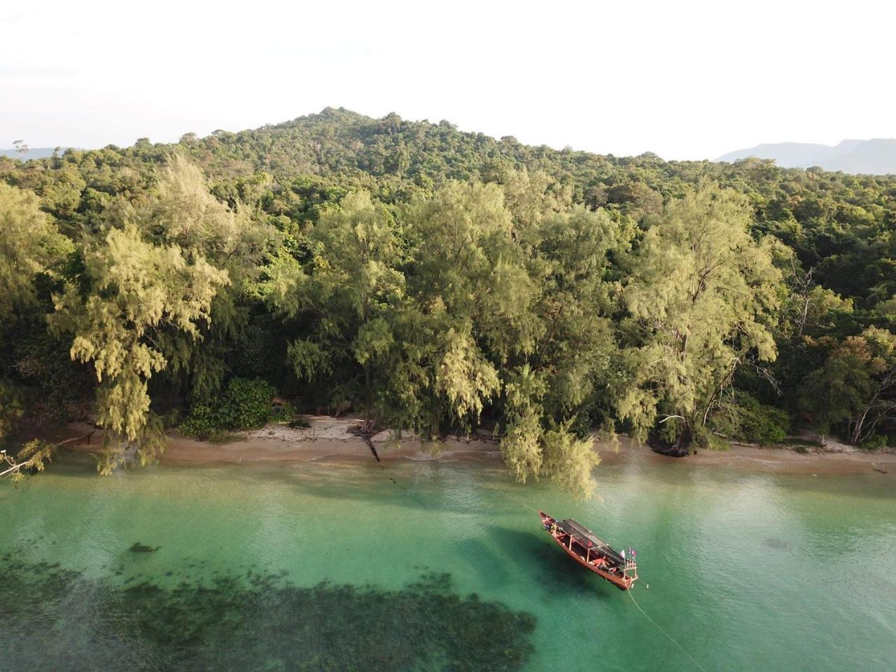 Hotel Crusoe Koh Takiev Island Koh Ta Kiev Esterno foto