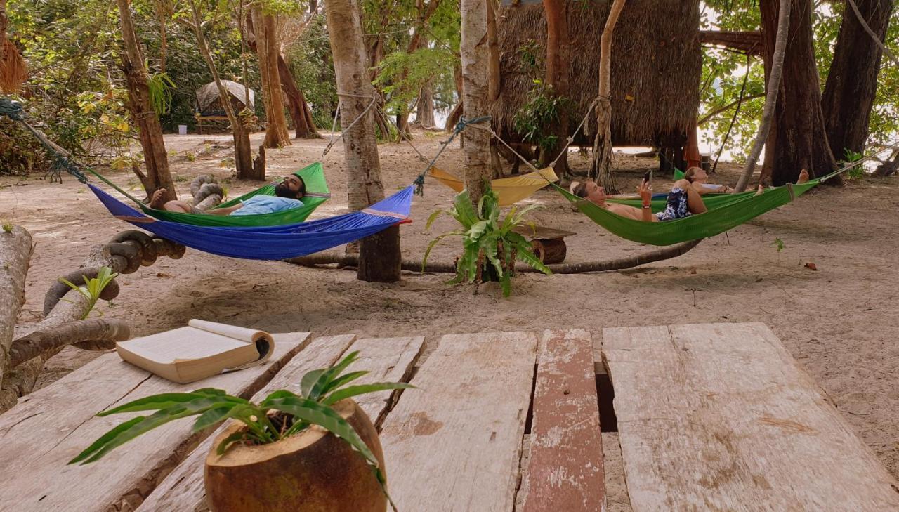 Hotel Crusoe Koh Takiev Island Koh Ta Kiev Esterno foto