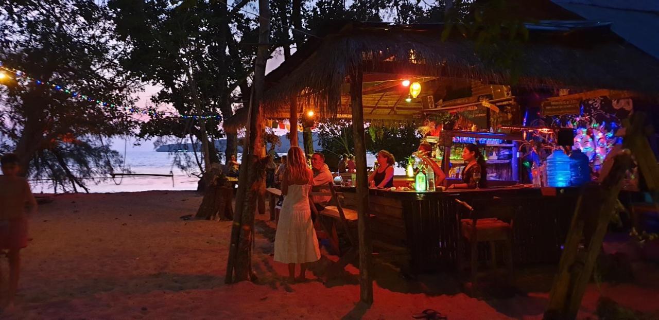 Hotel Crusoe Koh Takiev Island Koh Ta Kiev Esterno foto